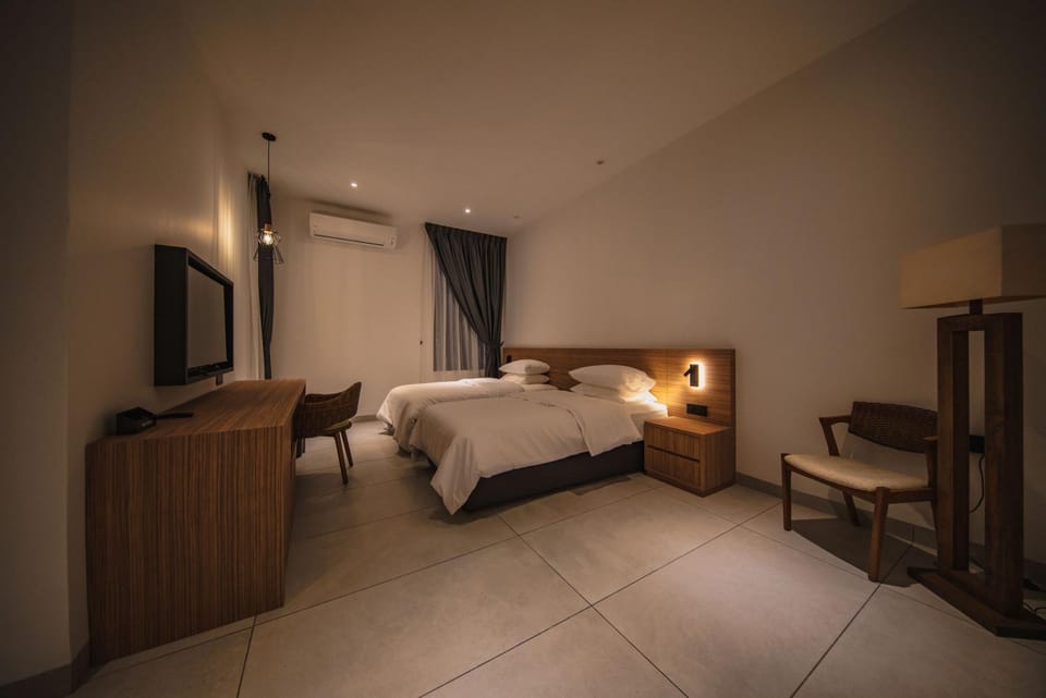 Photo of the whole room, Bedroom
