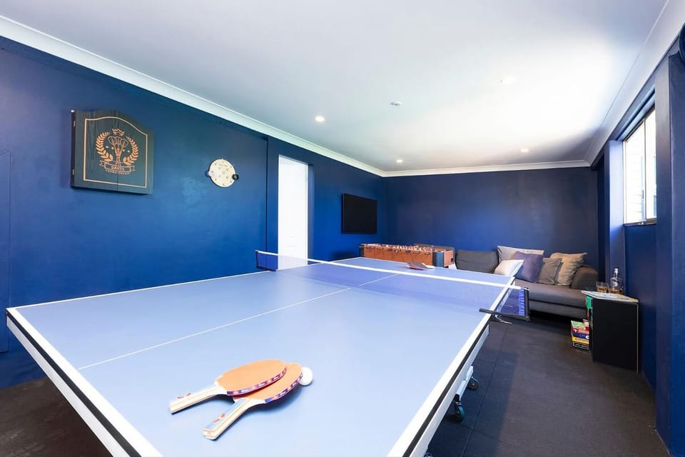 Four Palms Forster Luxe Spacious Pet Friendly House in Forster