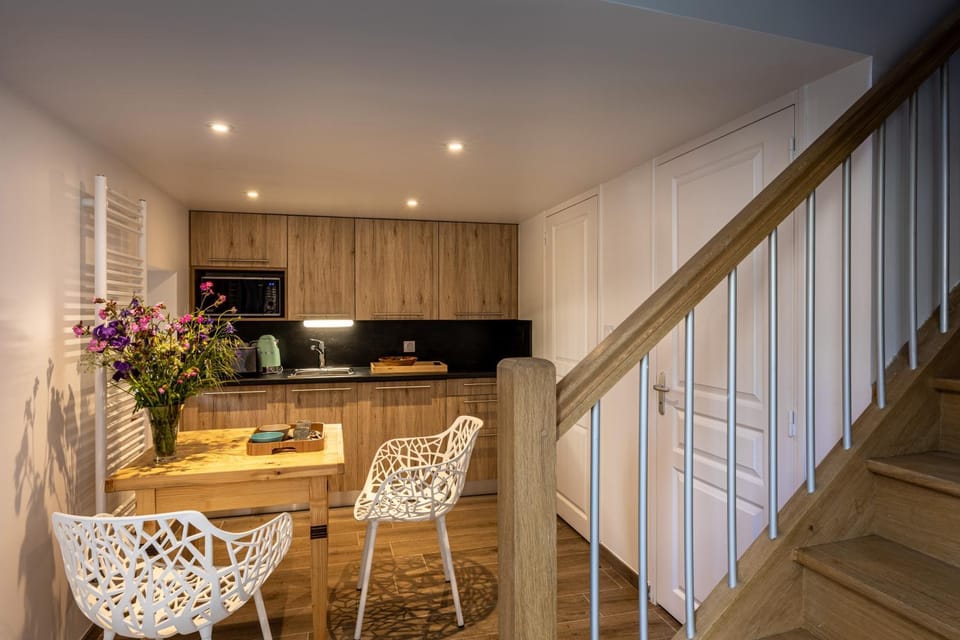 Kitchen or kitchenette, Dining area, pet friendly