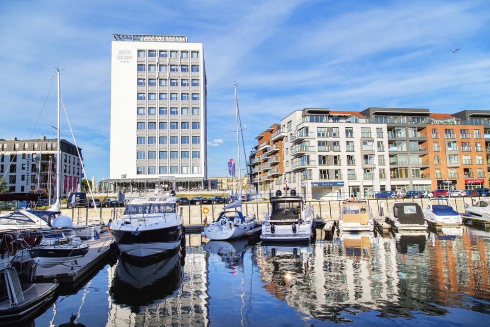 Property building, Neighbourhood, City view, River view, Location