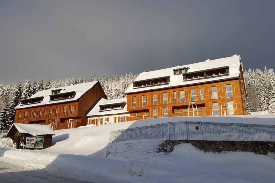 Property building, Winter