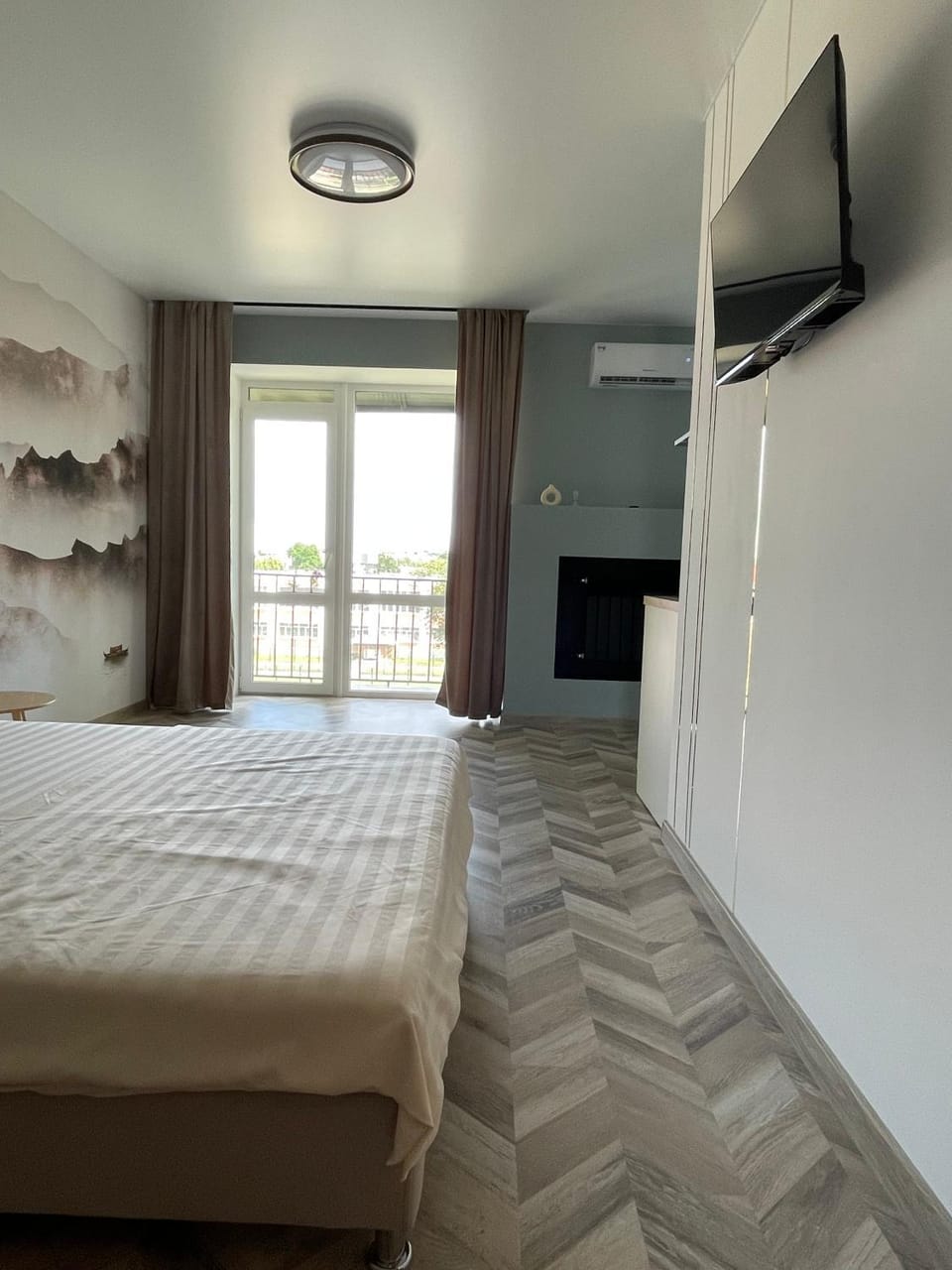 1Кім квартира Гармонія світло є Apartment in Ukraine