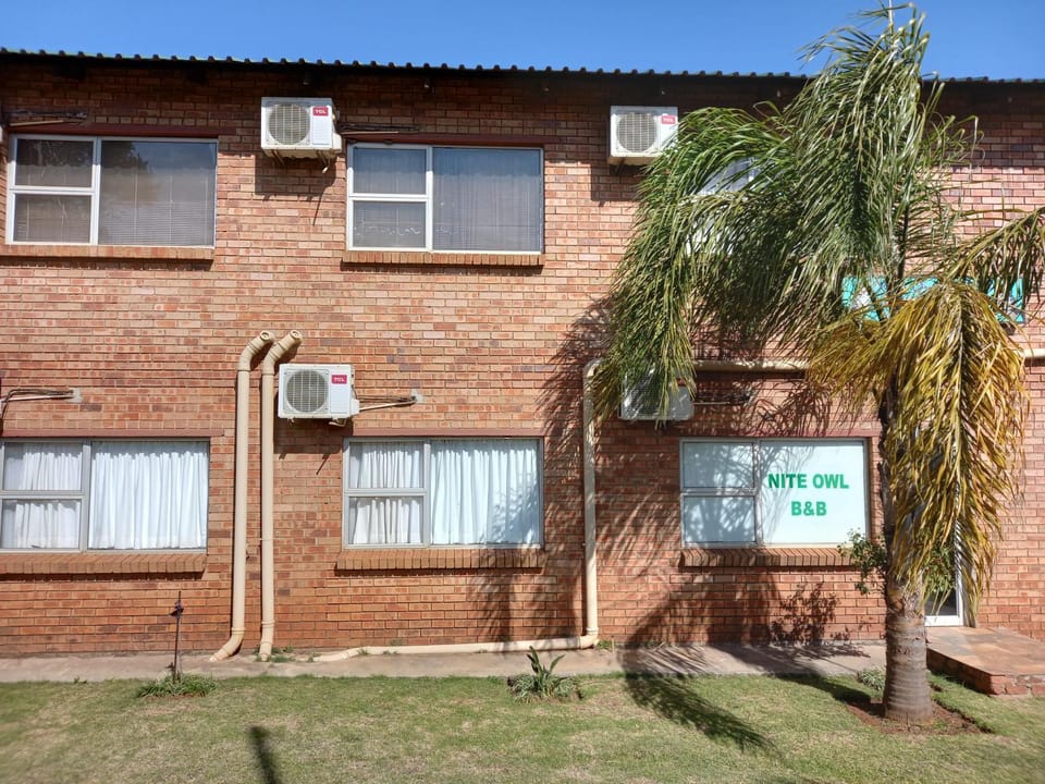 Nite Owl B&B Bed and Breakfast in North West, South Africa