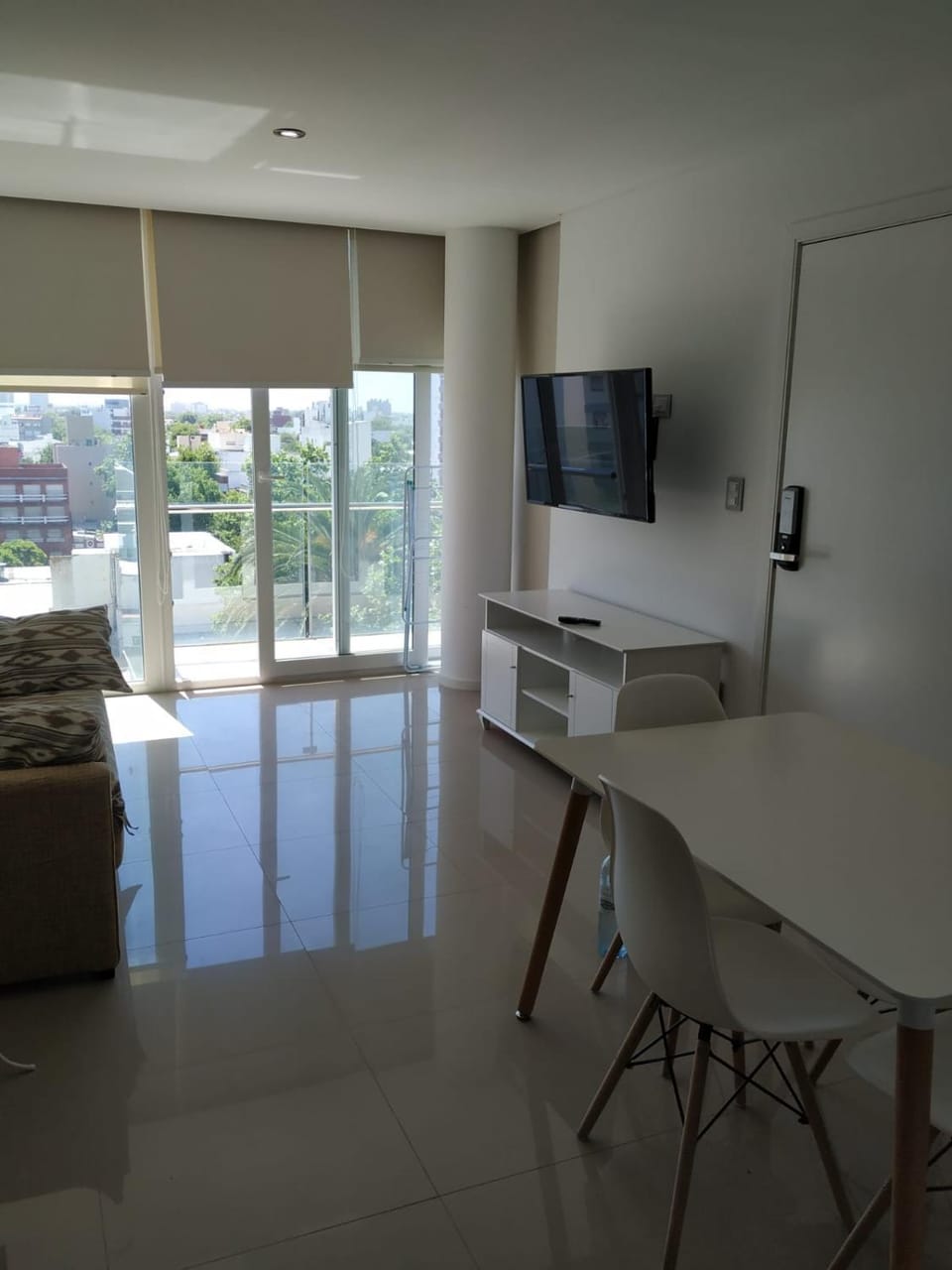 Living room, Shopping Area