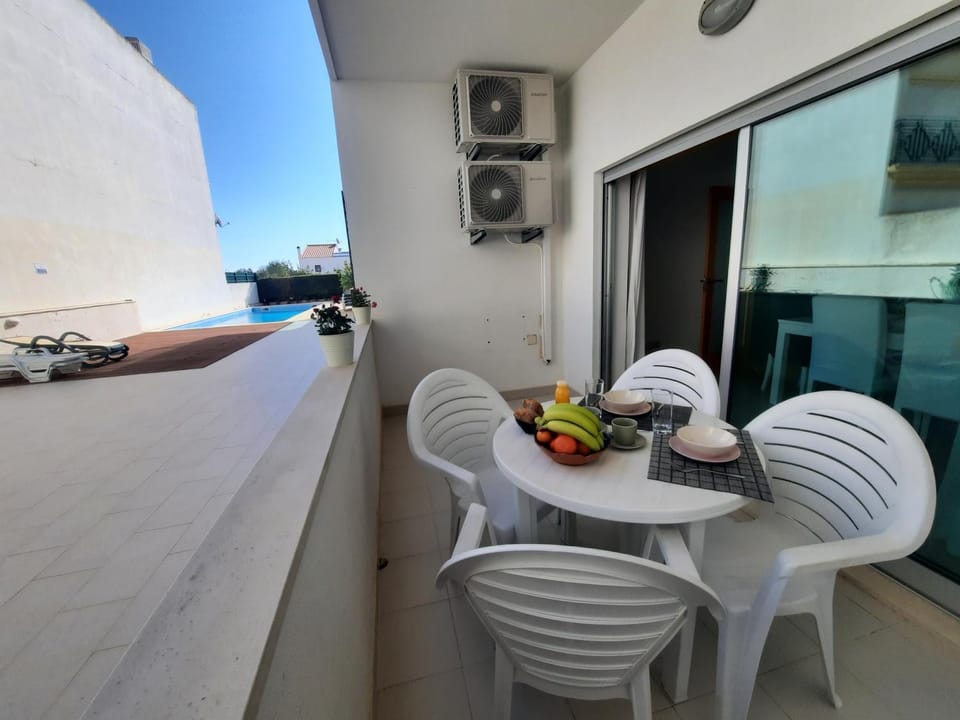 Balcony/Terrace, Swimming pool