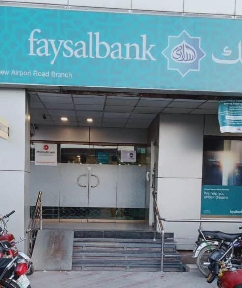 One & Two Bedrooms Apartment Near DHA & Airport Apartment in Lahore