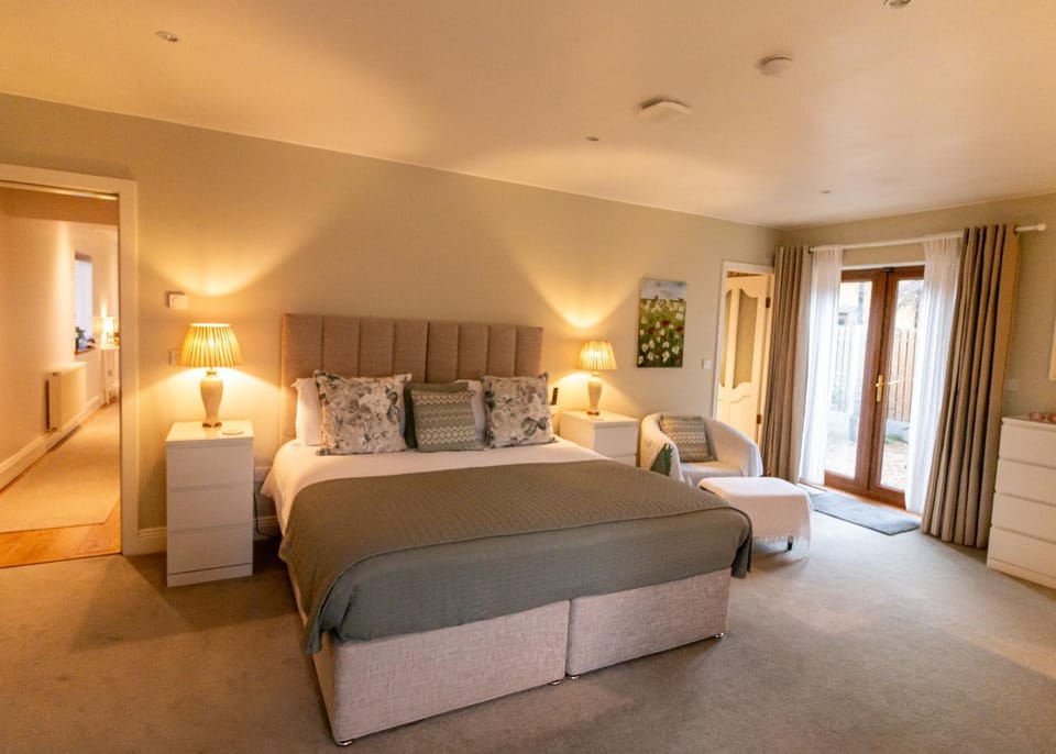 MOUNT BARKER Bed and Breakfast in County Dublin