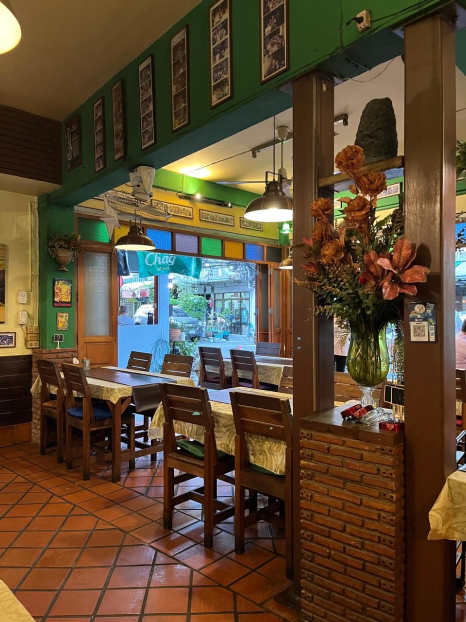 Restaurant/places to eat