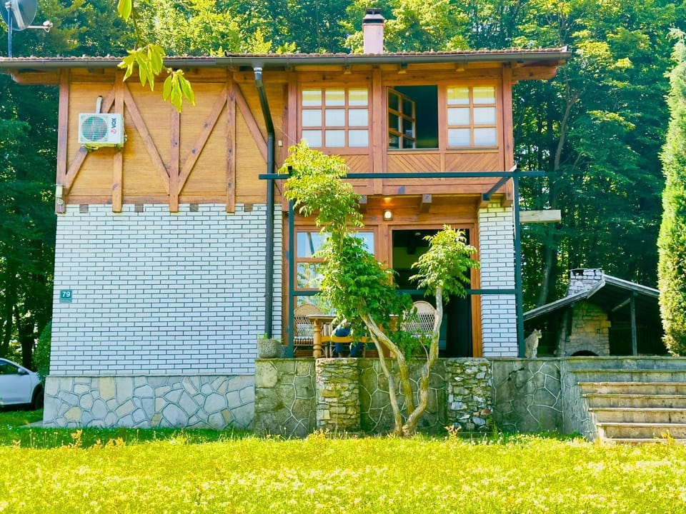 Villa Ema House in Federation of Bosnia and Herzegovina
