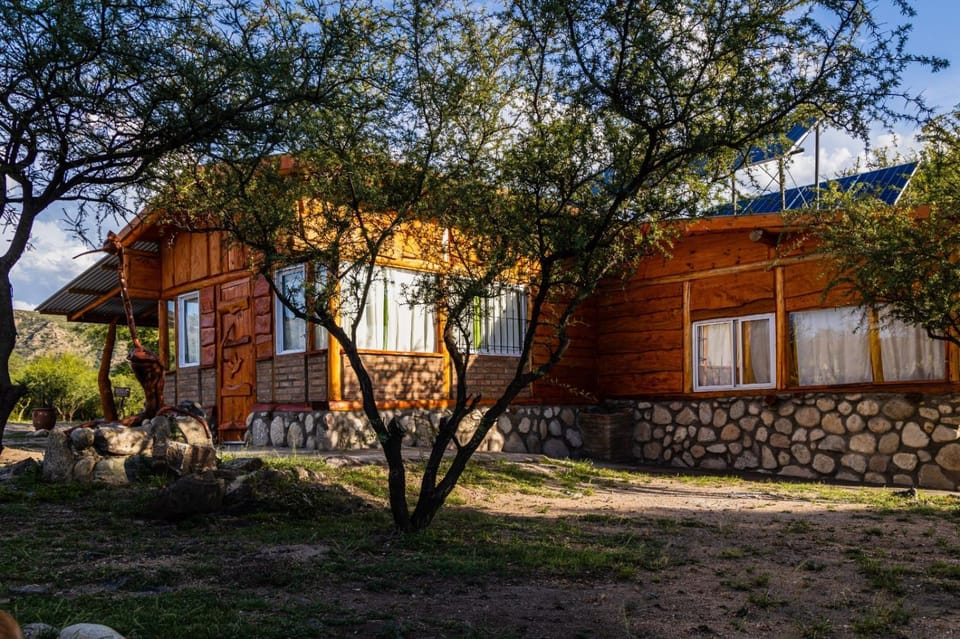 Aguada Escondida House in Cordoba Province