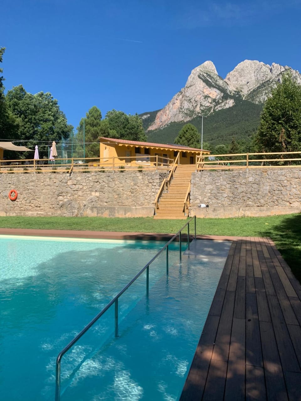 LA CARA NORD , ALOJAMIENTO TURISTICO ,SALDES, A LOS PIES DEL PEDRAFORCA, apartamento Apartment in Berguedà