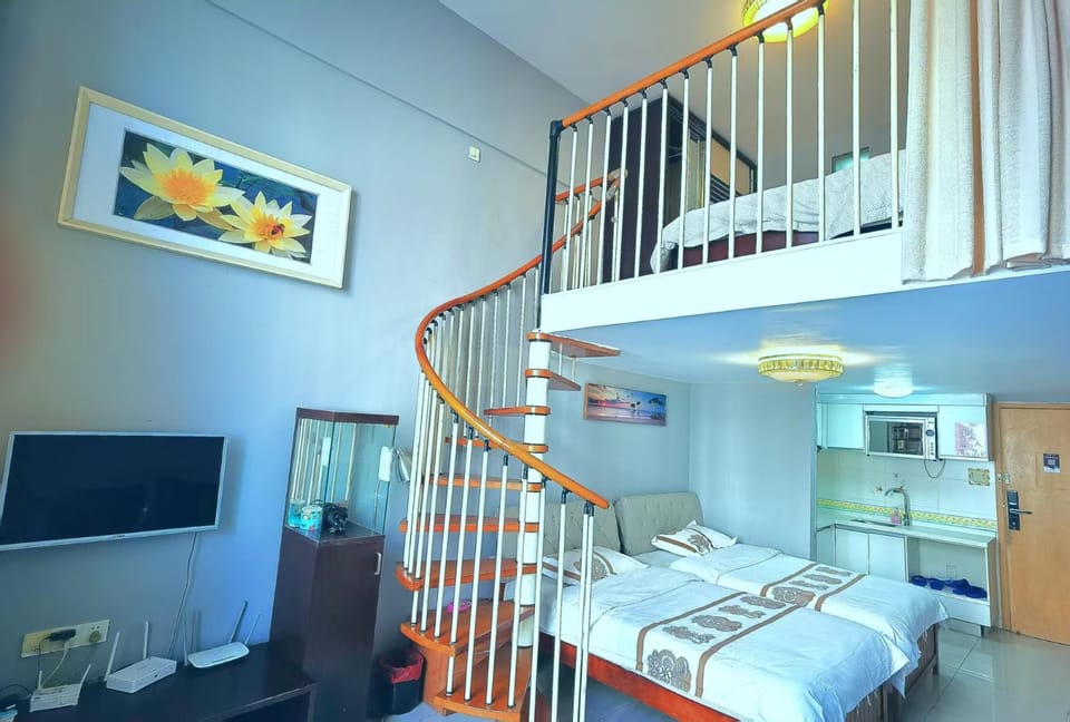 Bed, TV and multimedia, Kitchen or kitchenette, Photo of the whole room, Bedroom