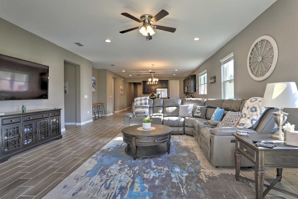 9 Mi to Disney: Home w/ Patio + Community Perks House in Four Corners