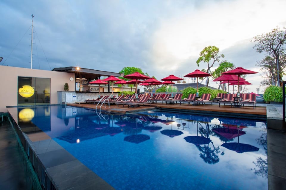 Swimming pool, Swimming pool
