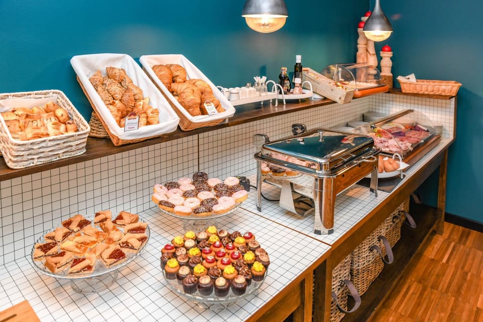 Breakfast, Buffet breakfast