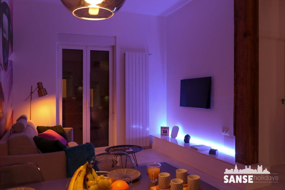 Communal lounge/ TV room, Living room