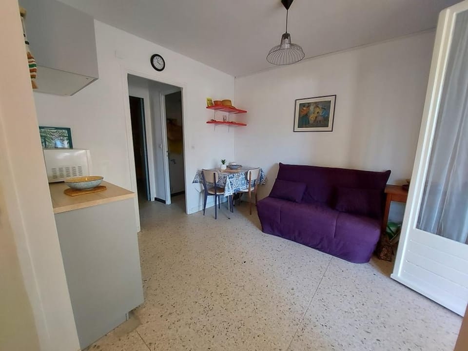 Appartement Confortable 4 pers, Terrasse, 500m Plage, Sans TV, Cuisine Équipée - FR-1-326-733 Apartment in Marseillan