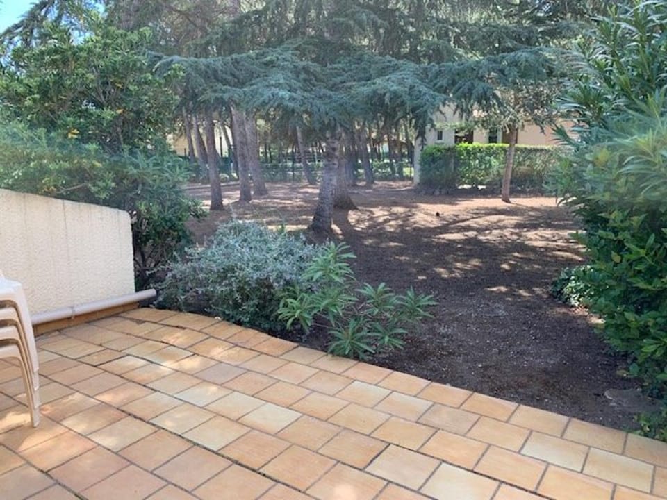 Villa mitoyenne climatisée avec piscine et parking pour 6 pers Villa in Agde