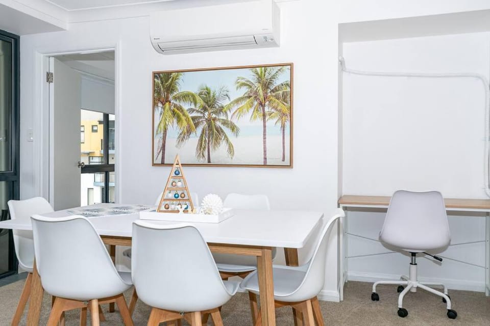 Broadbeach Victoria Square Apartment in Gold Coast