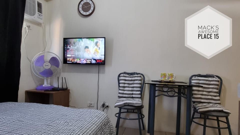 Mack's Awesome 15 with Netflix and FastUnliwifi Apartment hotel in Mandaluyong