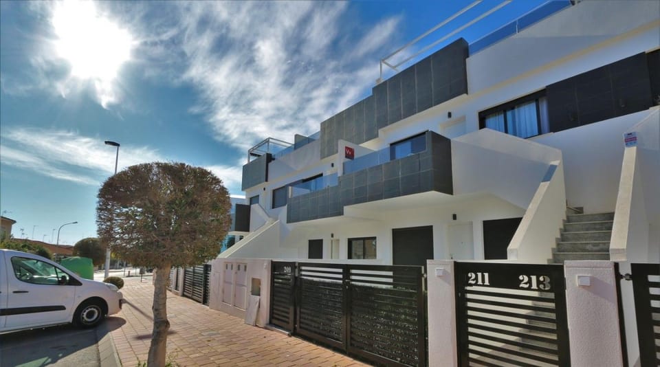 Property building, Neighbourhood