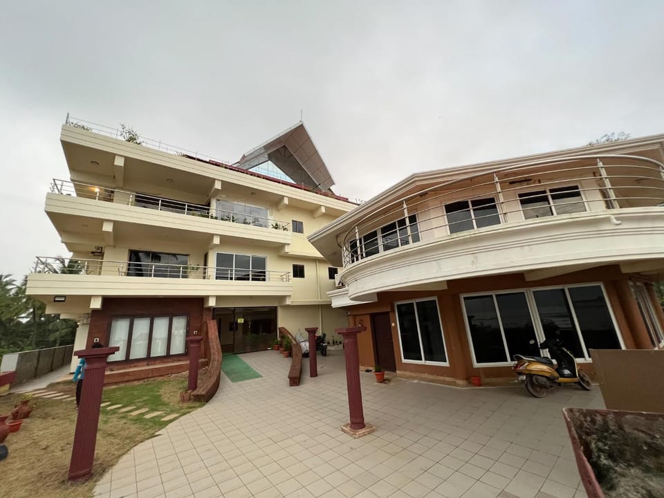 Boloors sea la vie Apartment in Karnataka