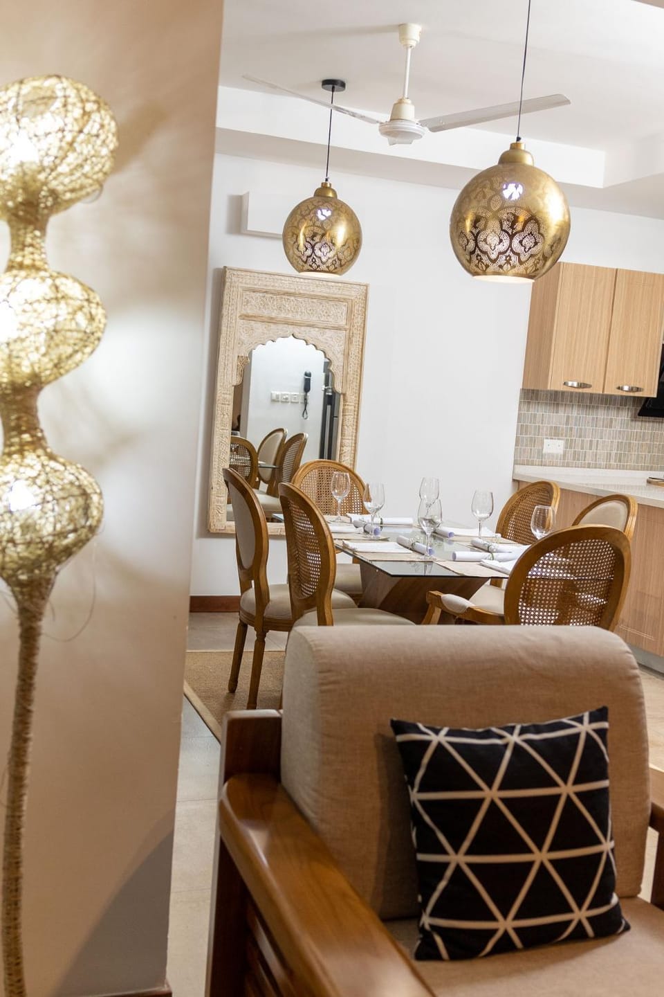 Living room, Dining area