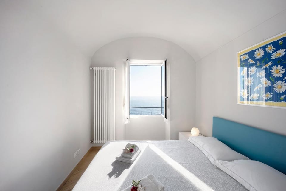 Property building, Living room, Bedroom