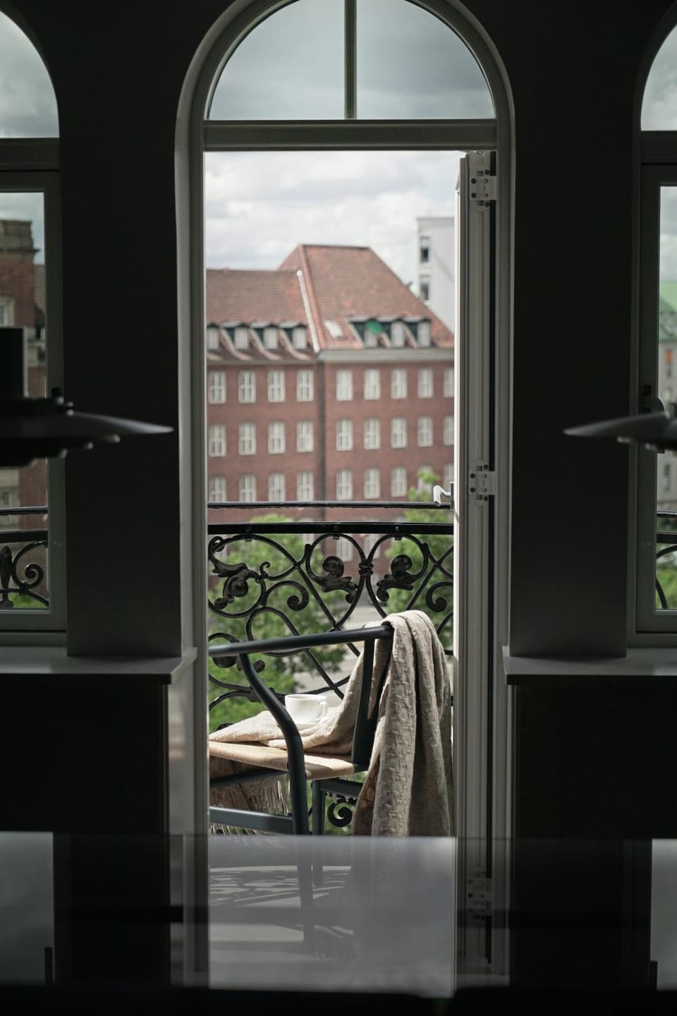 View (from property/room), Balcony/Terrace, Decorative detail