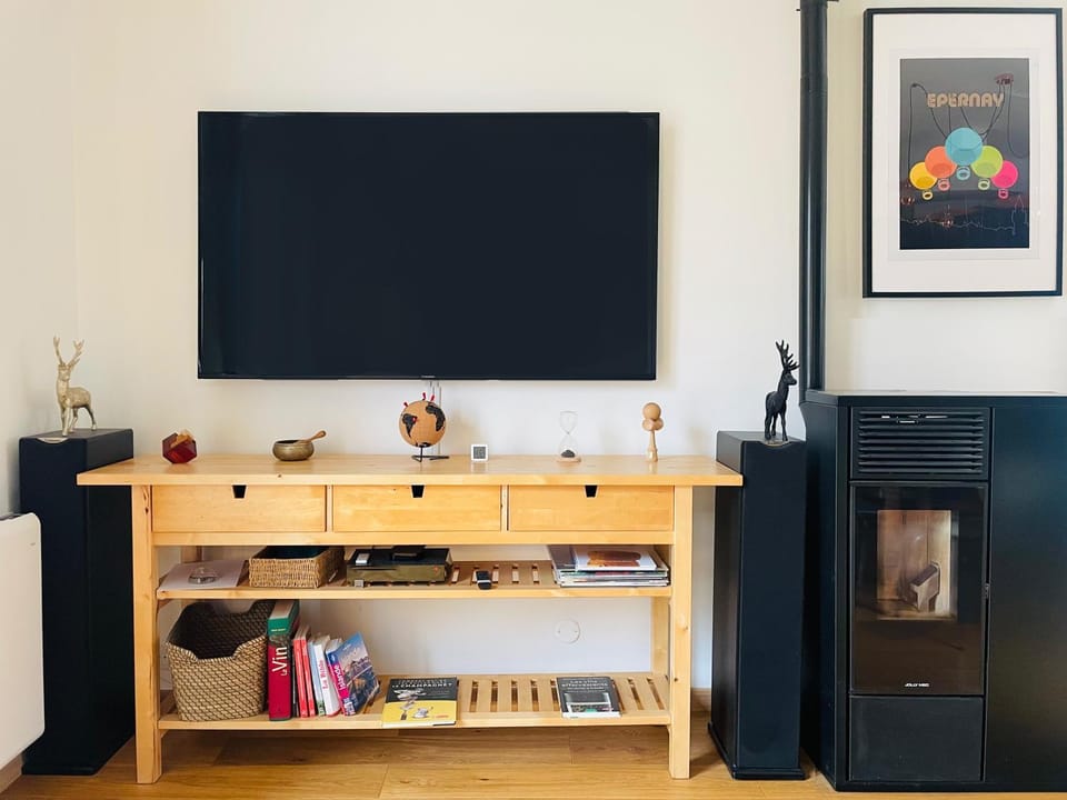 Communal lounge/ TV room, TV and multimedia, Evening entertainment, flat iron