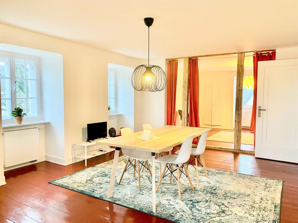 Get-your-flat - Mansard-Wohnung in Villa 3 Zr Kü Bad, 85 m2, bis 4 Gäste , Haustier auf Anfrage - ruhig & naturnah - TOP Apartment in North Rhine-Westphalia
