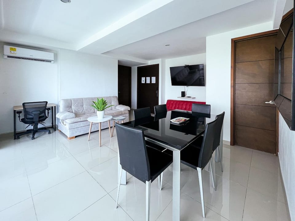 1 Bedroom Apartment Morros. Beach access Apartment in La Boquilla