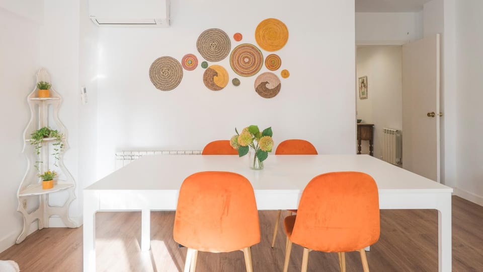 Casa Paseo del Tajo Parking Incluido - Living Toledo Apartment in Toledo