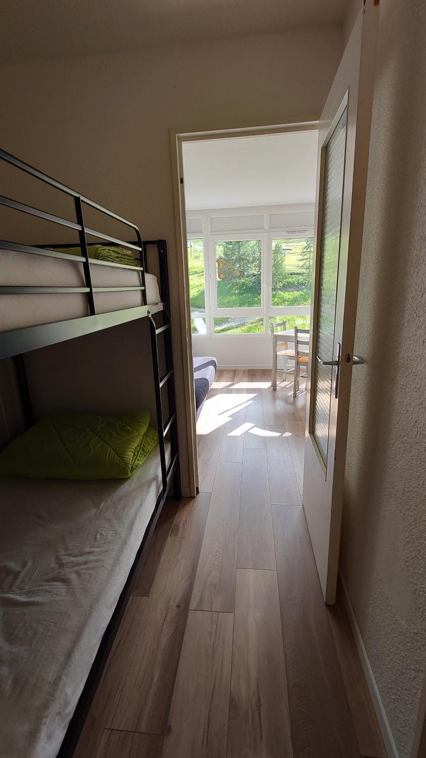 View (from property/room), Mountain view, bunk bed