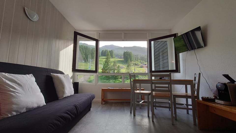 View (from property/room), Mountain view, Sunrise