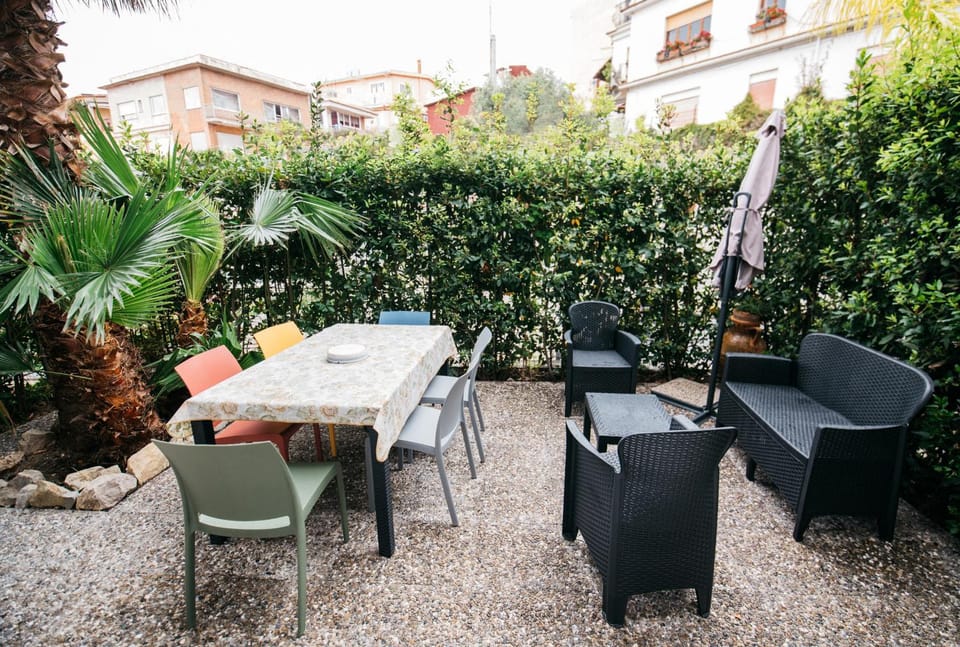 Patio, Garden, Dining area, Garden view