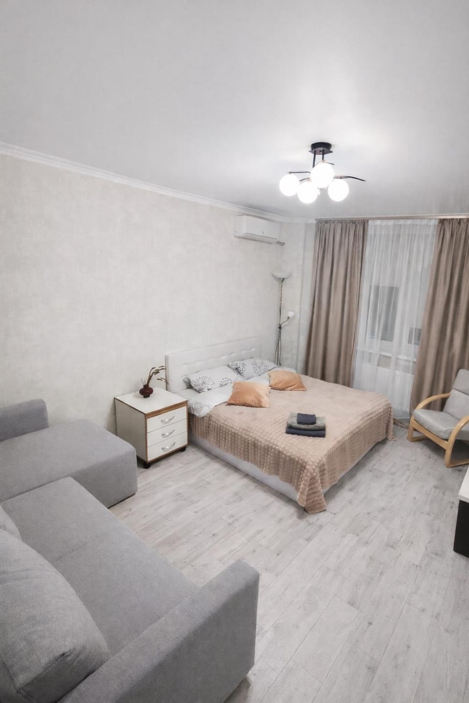 Подобово чудова квартира метро поряд Проспект МВЦ Серце Apartment in Kiev City - Kyiv