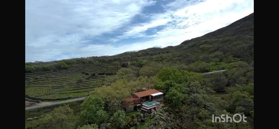 Vuelos de Montaña l Chalet in Extremadura, Spain