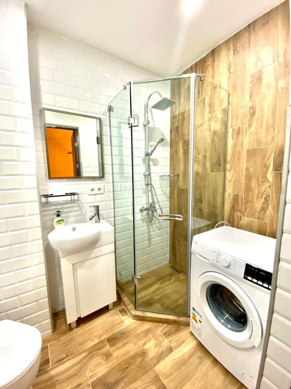 Shower, Toilet, Bathroom, washing machine