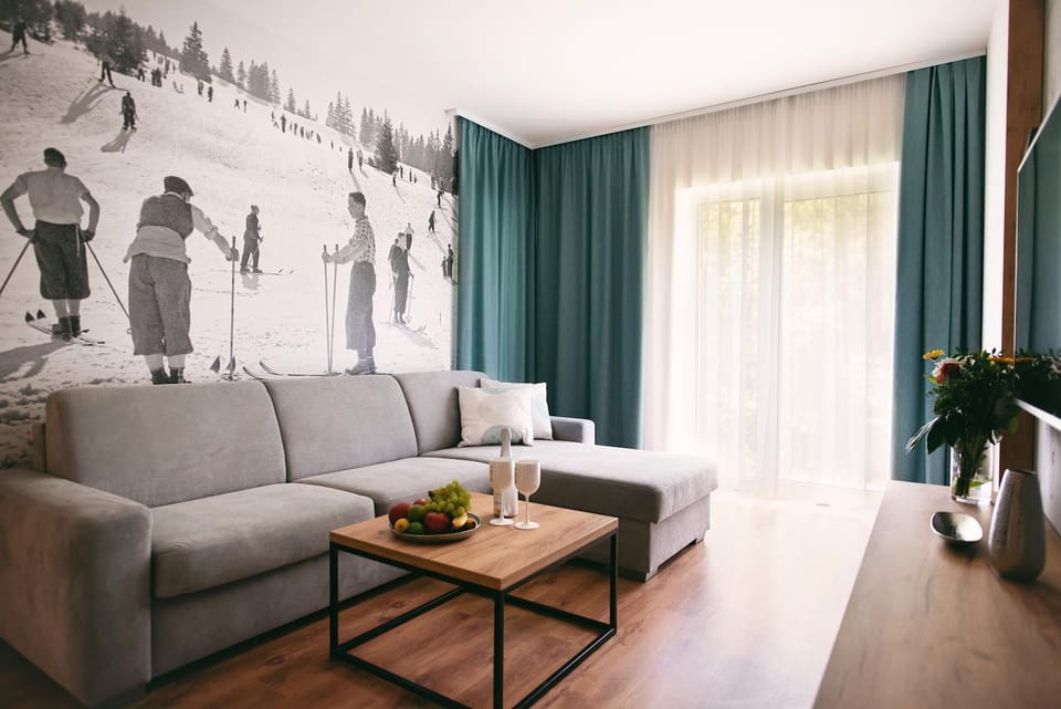 Living room, Seating area
