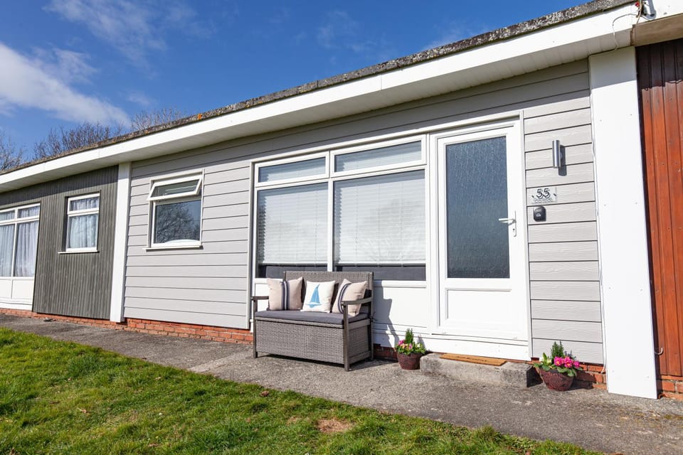 Property building, Patio, Facade/entrance