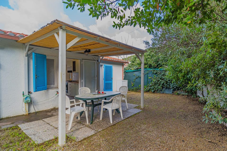 Garden, Dining area