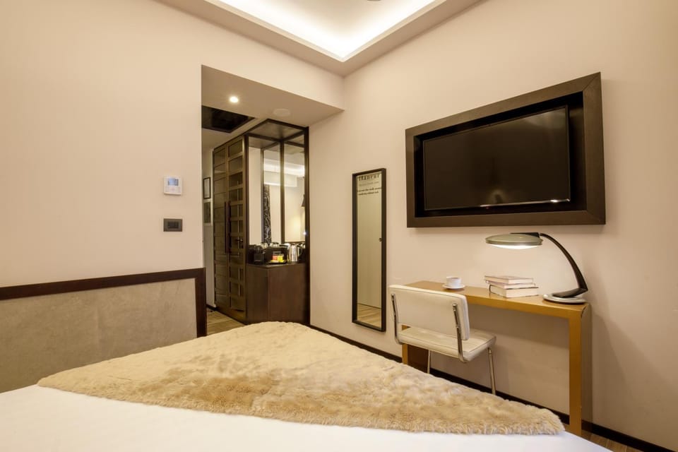 Flâneur Suites Corso Bed and Breakfast in Rome