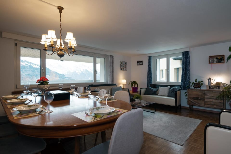 Living room, Dining area
