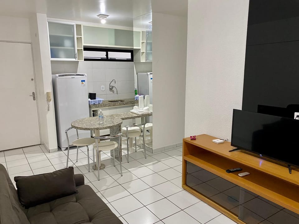 Communal lounge/ TV room, TV and multimedia, Kitchen or kitchenette, Living room, Seating area, Dining area, Communal kitchen