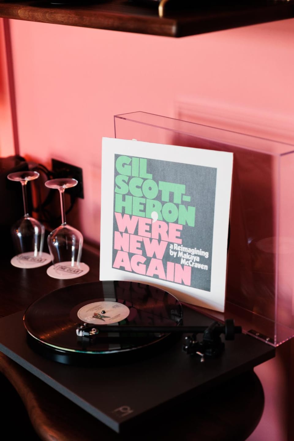 Business facilities, oven