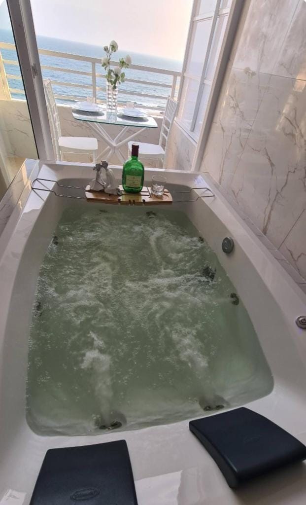 Natural landscape, Hot Tub