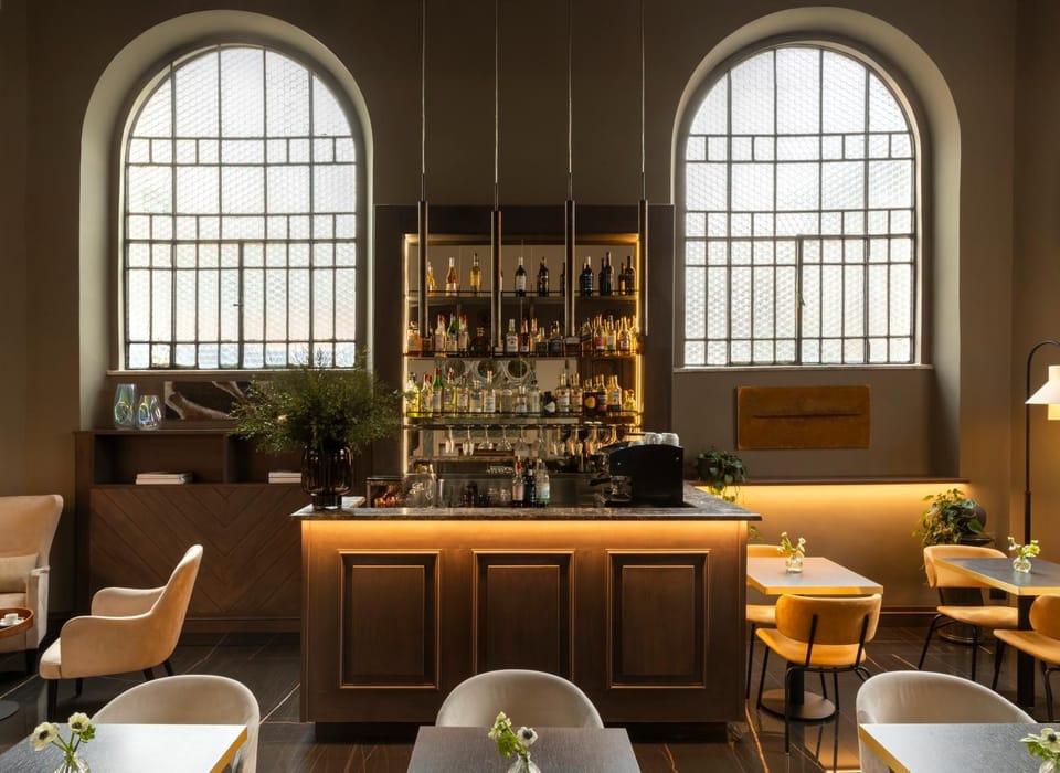 Lounge or bar