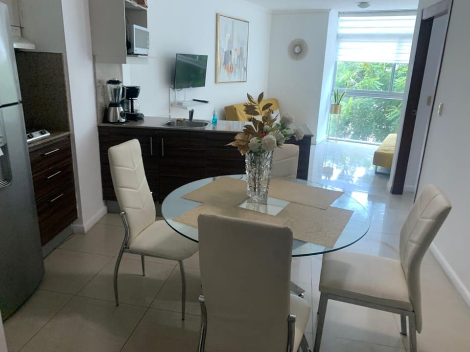 Ecusuites Family Depto Resort Riverfront Gye Apartment in Guayaquil