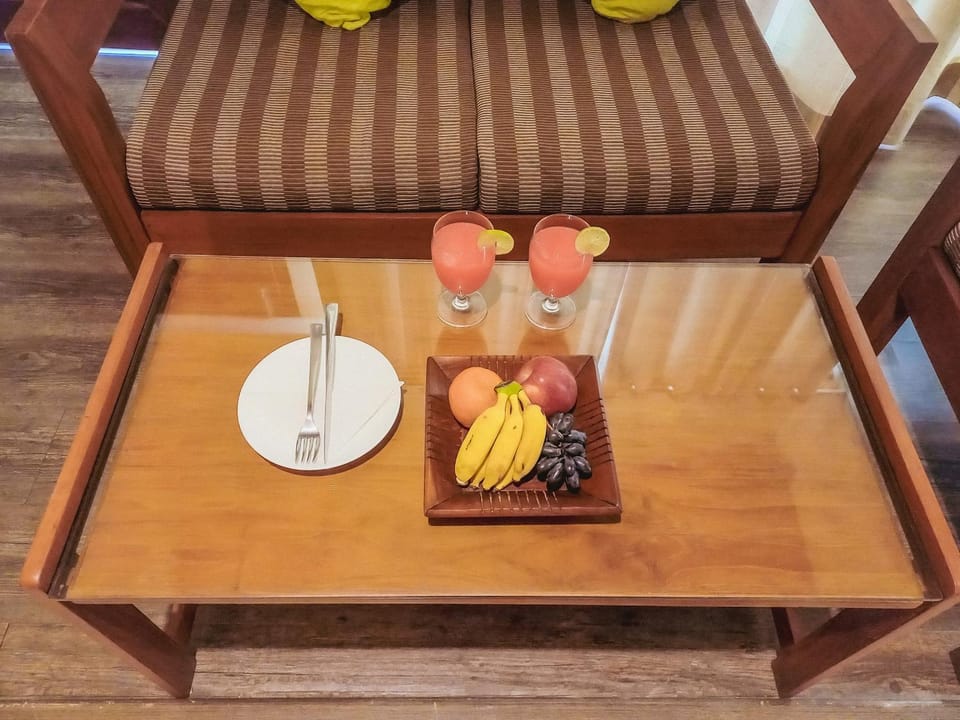 Food, room service